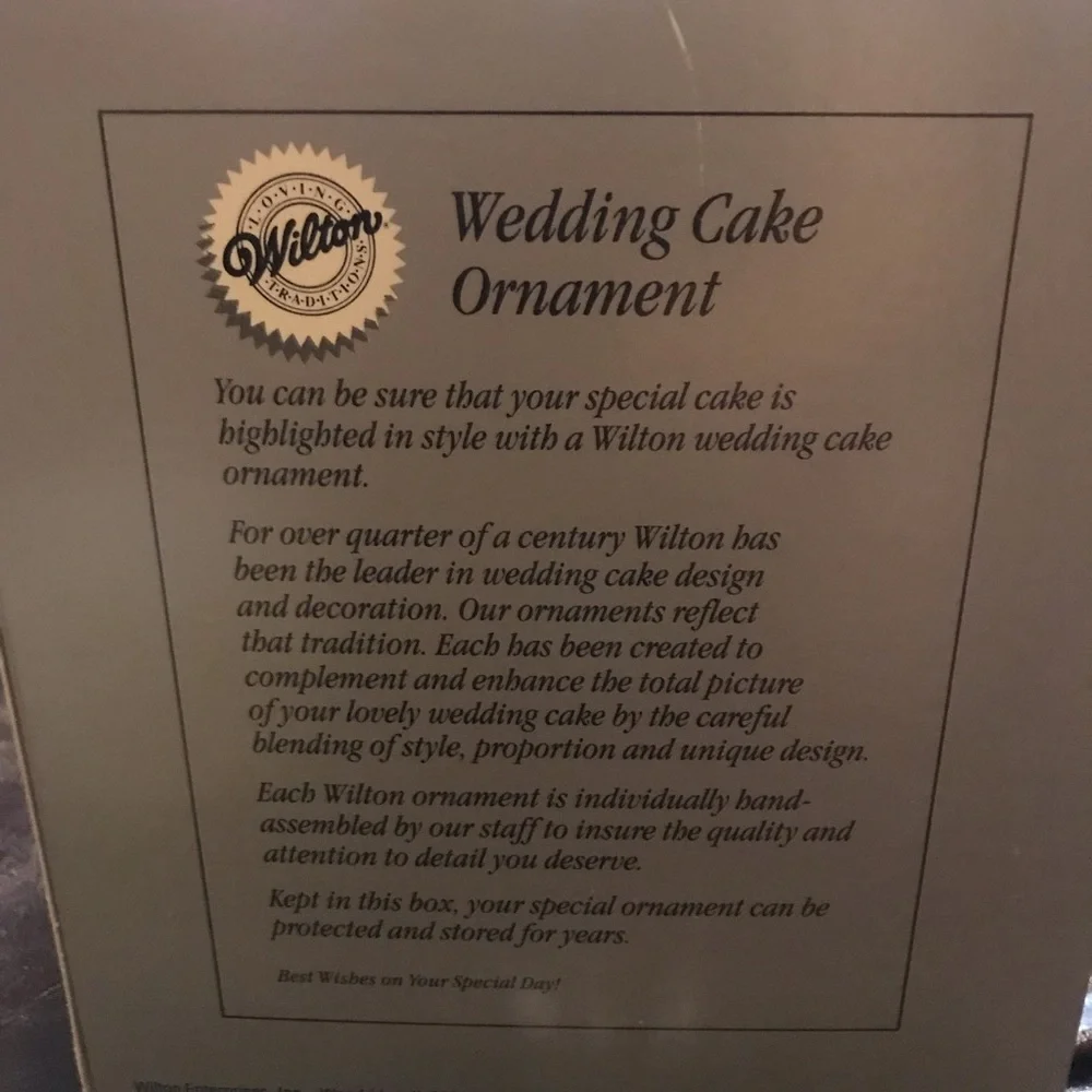 Wearing cake ornament (vintage) in box